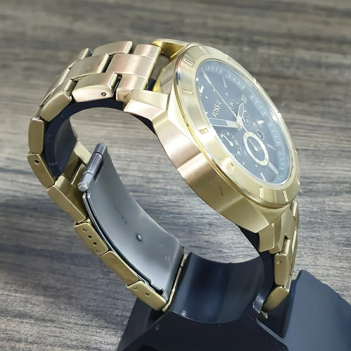 FOSSIL